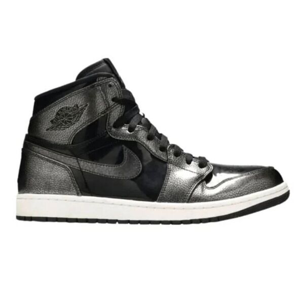 NIKE Air Jordan 1 Retro High Black Patent Sneakers Size 12